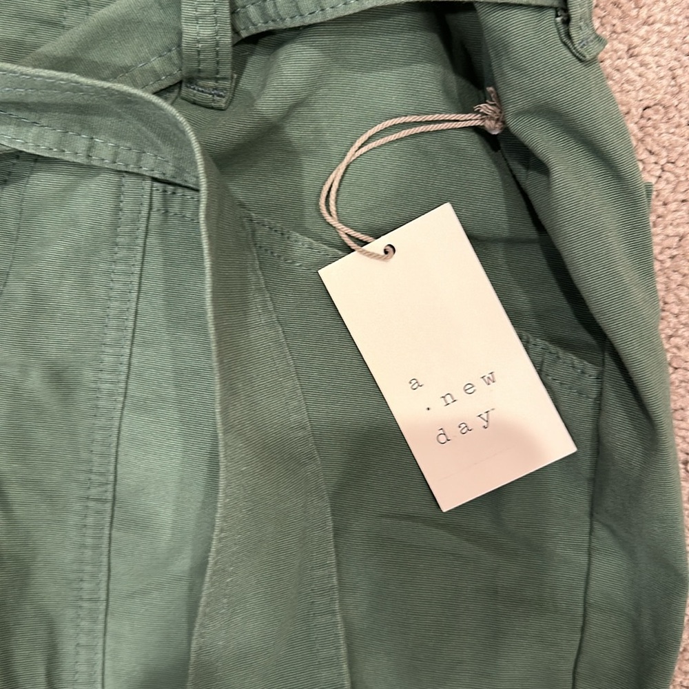 NWT A New Day High Rise Tapered Ankle Tie Front Olive Pants (10) - Picture 4 of 8